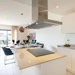 Lotus Jardinana Paradise - Happy Apartman